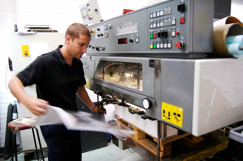 Printing press operator jobs calgary